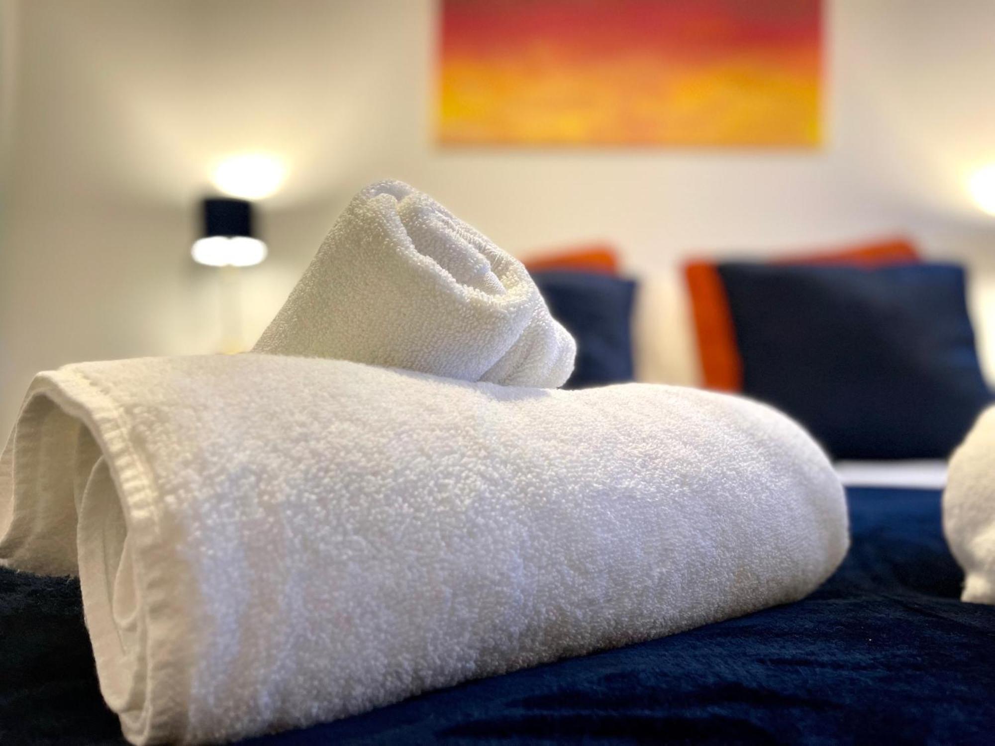 Bright & Cosy One Bedroom Apartment - 2 Beds - Perfect Base In Бишопс-Стортфорд Экстерьер фото